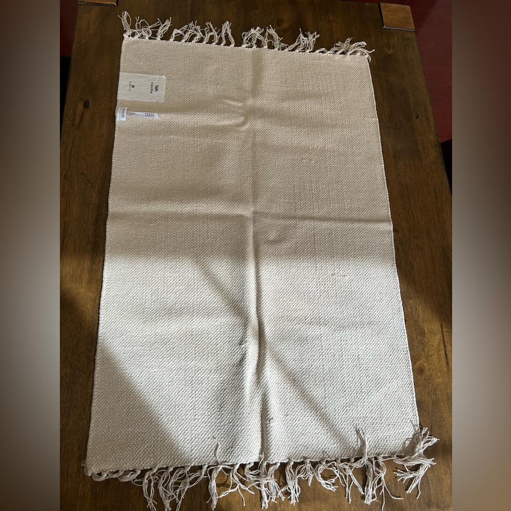 Lacey Bows Unbrushed Printed Rug Size 2x3 - Picture 3 of 3